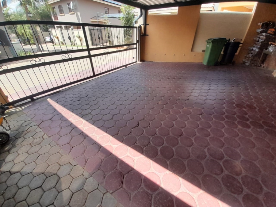 4 Bedroom Property for Sale in Cashan North West